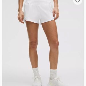 Lululemon Hotty Hot Lined Short 2.5"